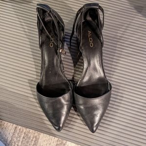 Classic Black Heels Aldo